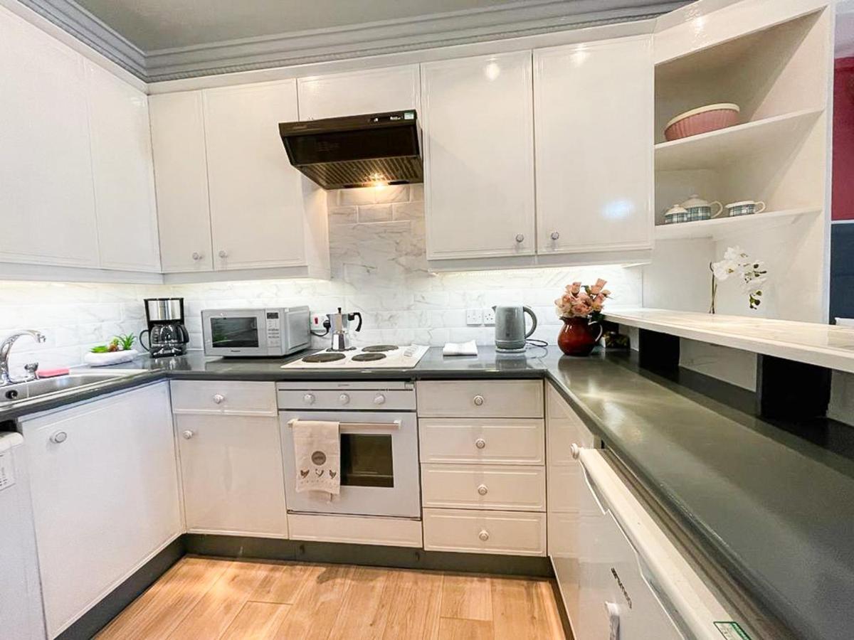 Snug Studio On The Grassmarket, 5Mins From Castle Единбург Екстериор снимка