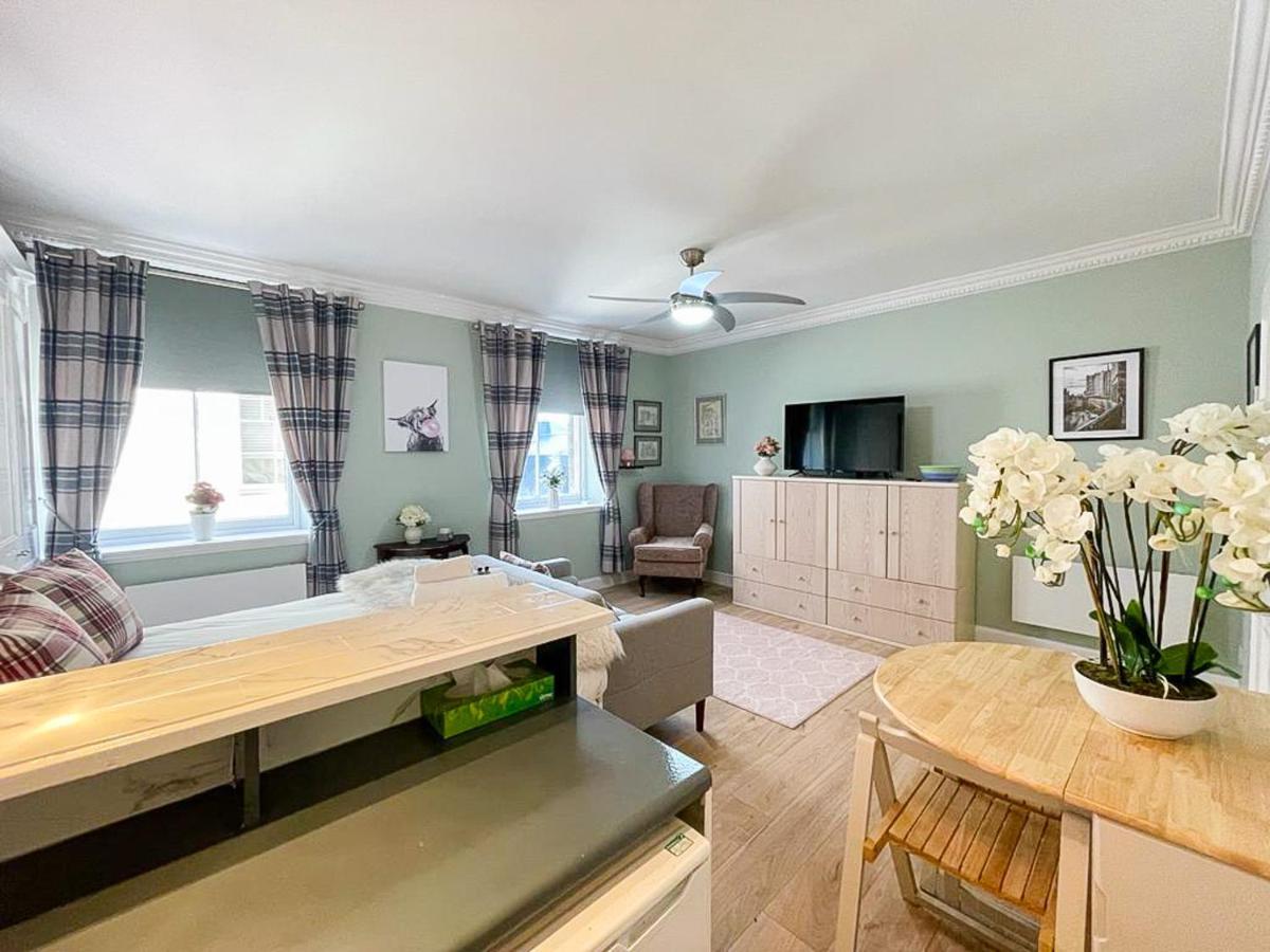 Snug Studio On The Grassmarket, 5Mins From Castle Единбург Екстериор снимка