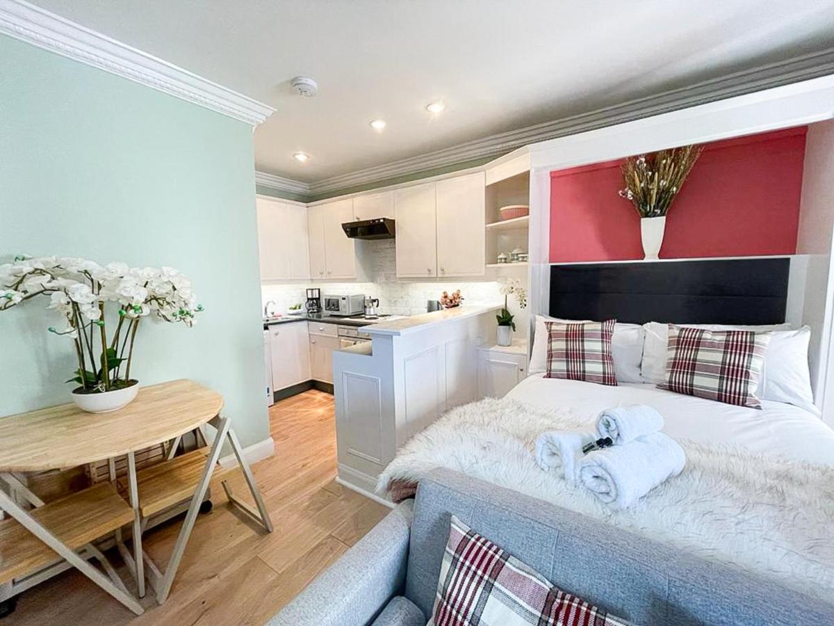 Snug Studio On The Grassmarket, 5Mins From Castle Единбург Екстериор снимка